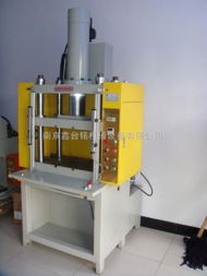XTM-106 引領精密制造新紀元的液壓切邊與沖壓解決方案